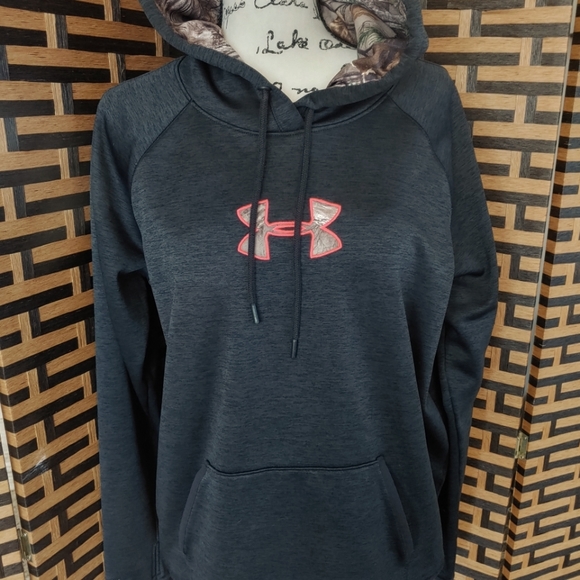 Under Armour Tops - Under Armor RealTree Cold Gear Loose-Fit  Hot Pink/Camo Hoodie Sweatshirt